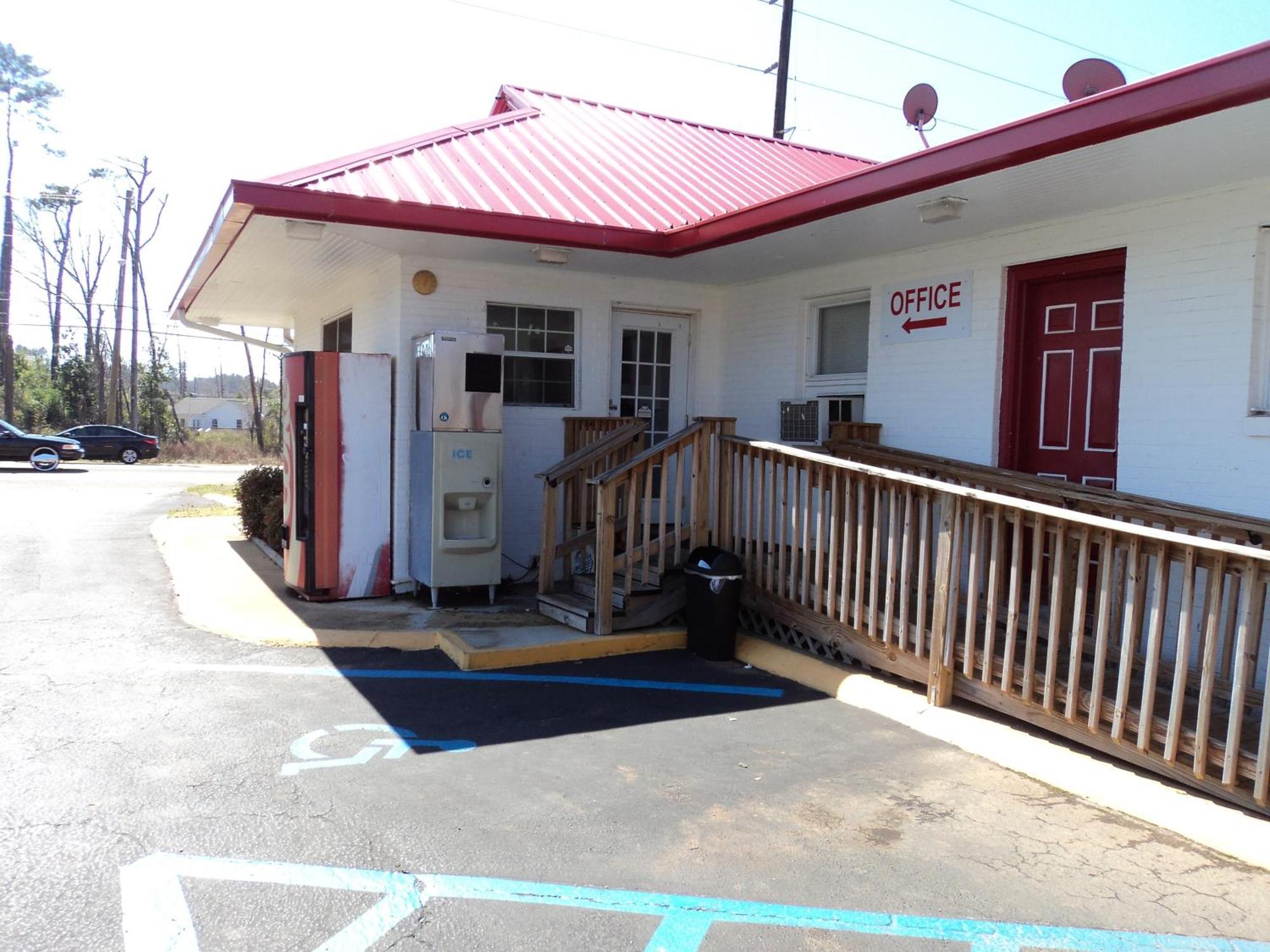 Ole English Inn Tuscaloosa Exterior foto